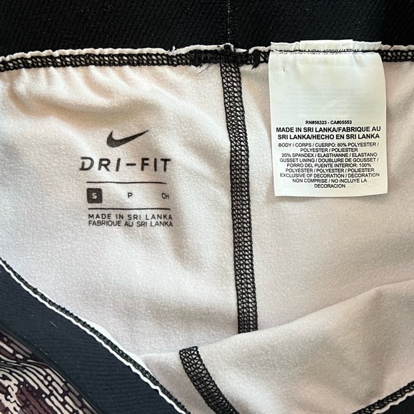 Nike- dri-fit printed leggings - small - Picture 2 of 5